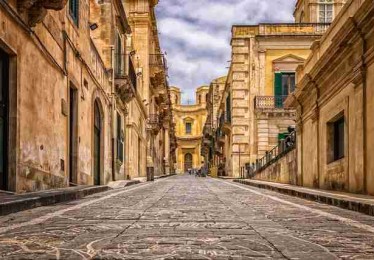 P站官网入口数据洞察·跨界合作红与黑